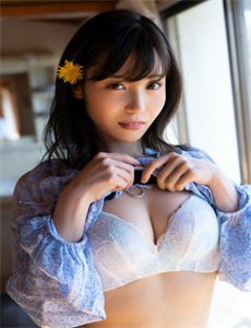 美女来了完整版中文