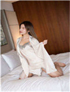 美女pk精子游戏