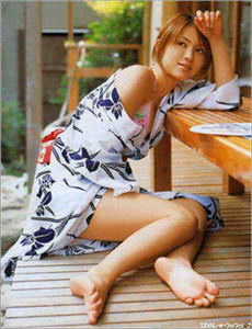 新婚小倩和邻居许老头