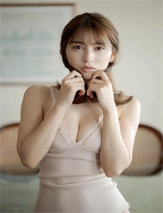 亞洲AV女優無碼人妻濑亚美莉